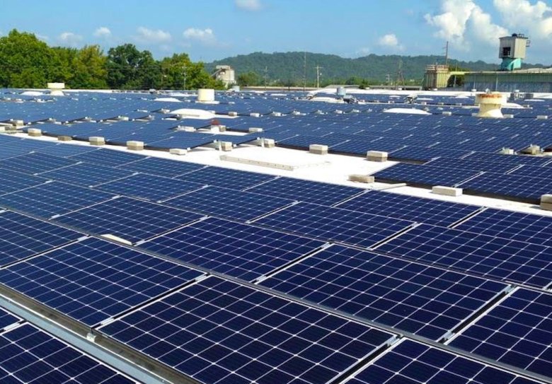 Solar Panels on Commercial Rooftop AL